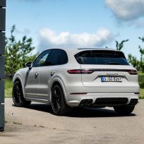 poster of 2020 Porsche Cayenne GTS Puzzle game