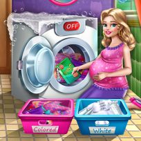 poster of Mommy Washing Clothes game