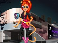 poster of Monster High Toralei Stripe Shopping Dressup game